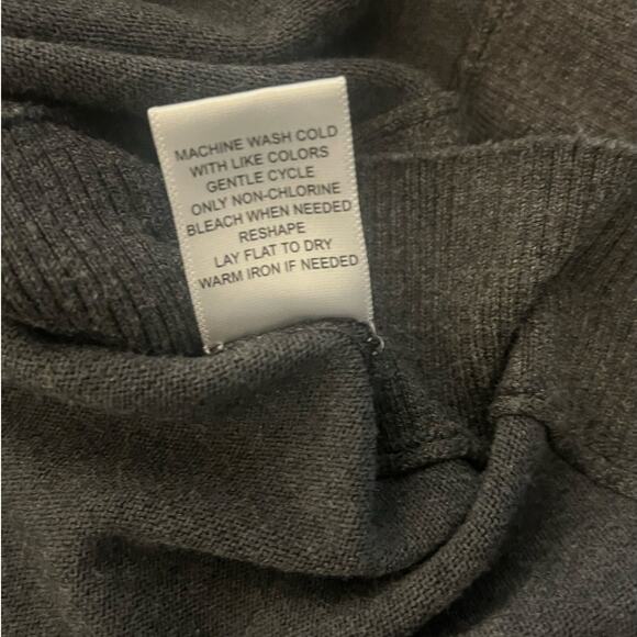 LETY & ME Lightweight Side Button Charcoal Gray Sweater/Shirt Women's Size S - Picture 5 of 6